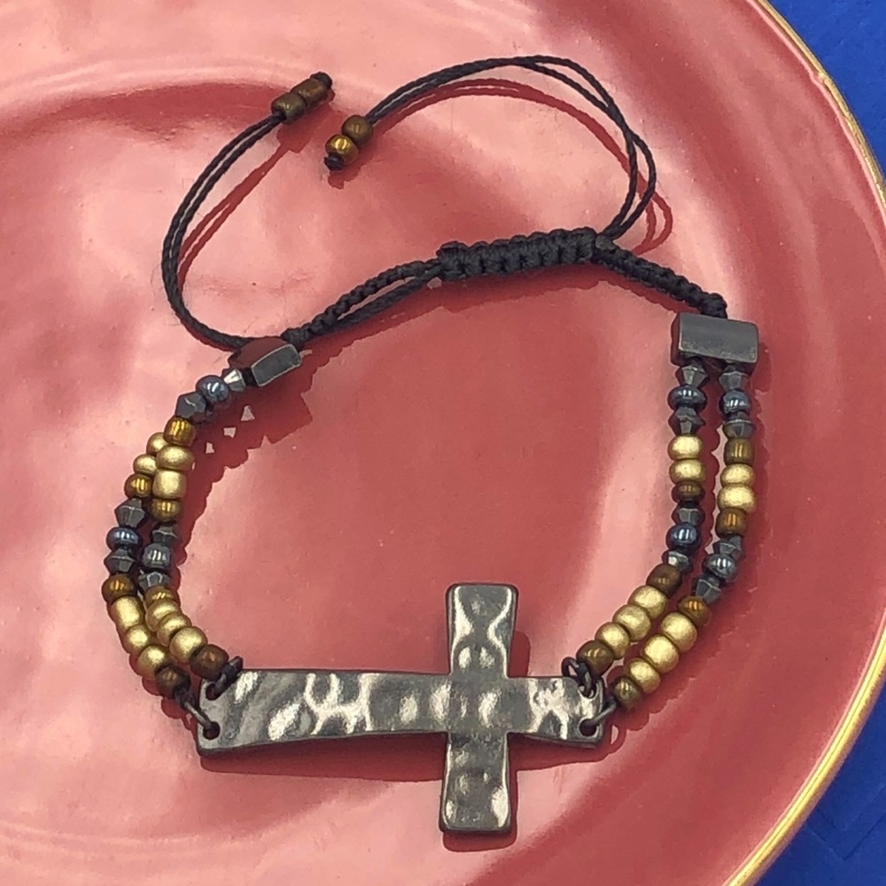🍀 Gun Metal Cross Beaded Pull Tie Adjustable Bracelet
